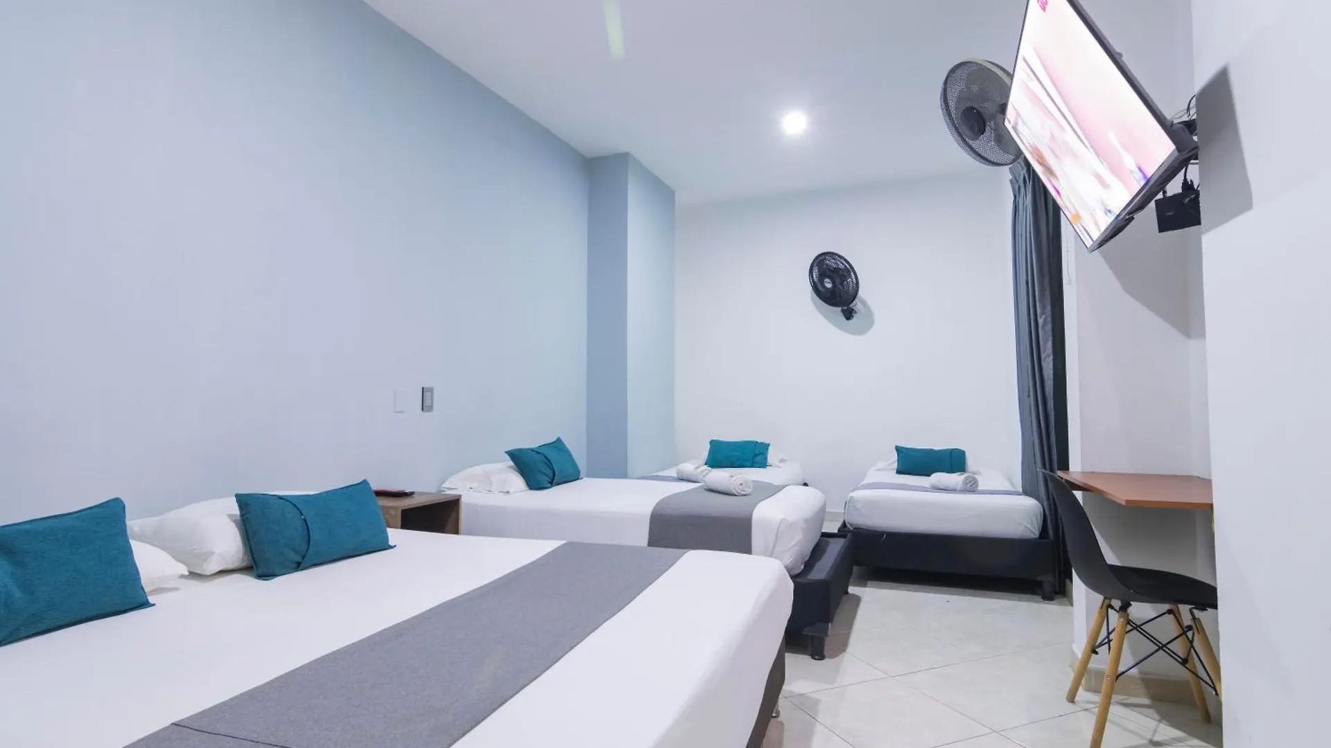 Ayenda 1228 Balcones De La 70 Hotel Medellin