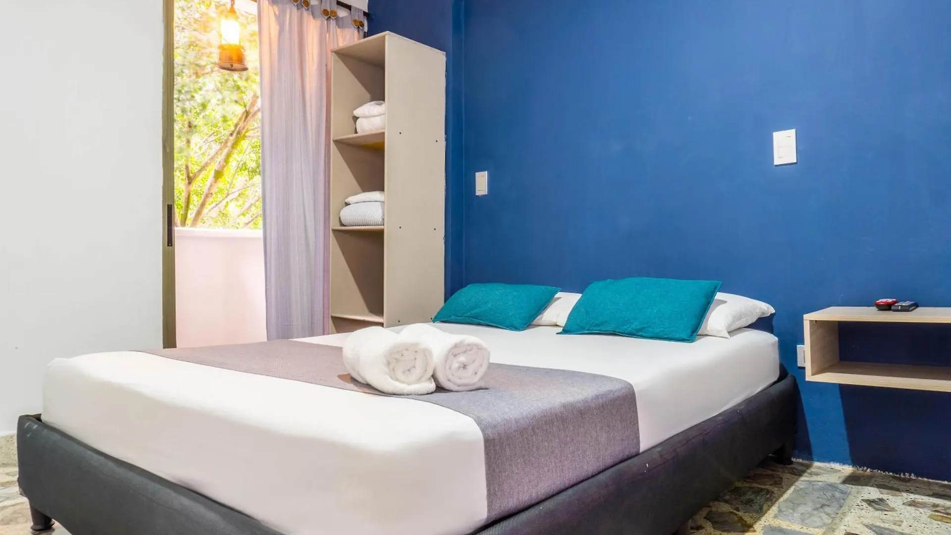 ***  Ayenda 1228 Balcones De La 70 Hotel Medellin Colombia