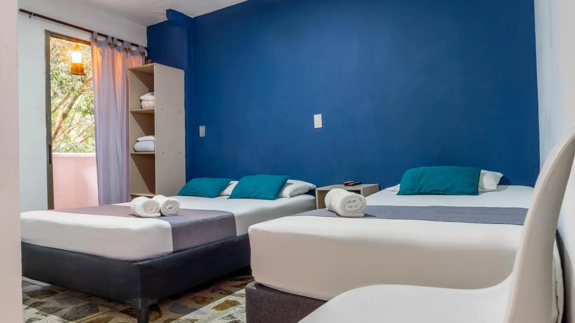 ***  Ayenda 1228 Balcones De La 70 Hotel Medellin Colombia