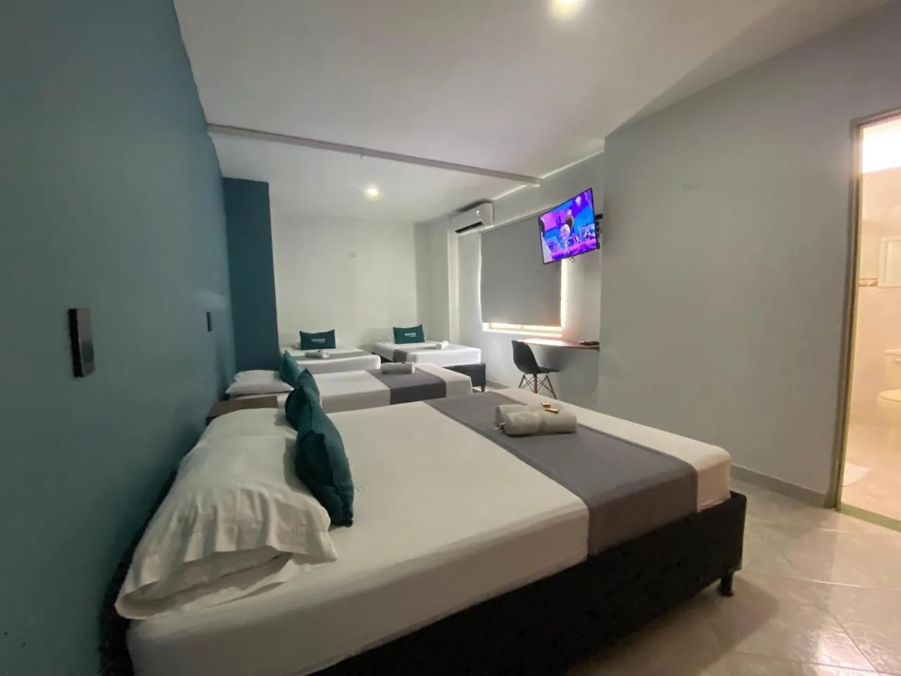 Ayenda 1228 Balcones De La 70 Hotel Medellin 3*,  Colombia